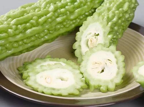 过坑吃瓜,揭秘网络舆论场的智慧与陷阱