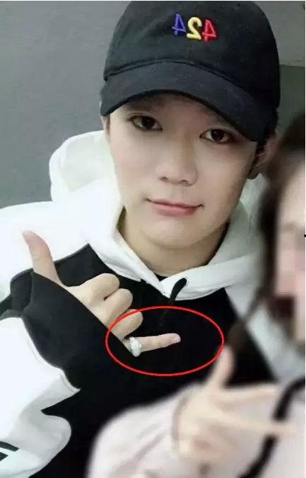 明星吃瓜好奇点,揭秘娱乐圈那些隐藏的“吃瓜”瞬间